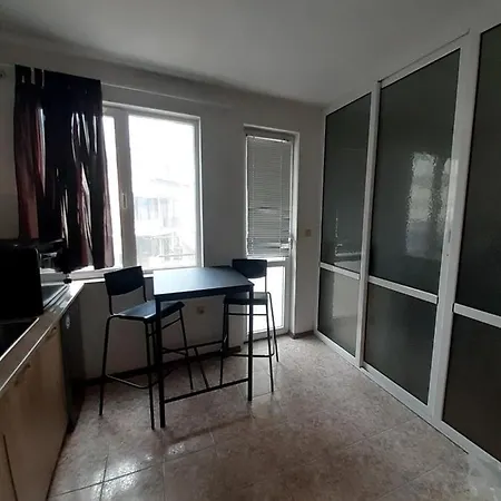 City Studio Amigo Apartment Varna