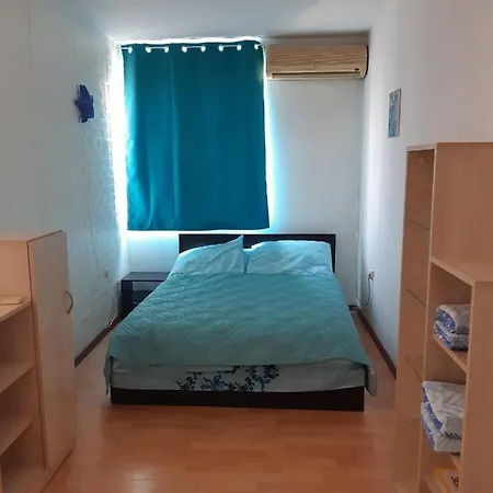 City Studio Amigo Apartment